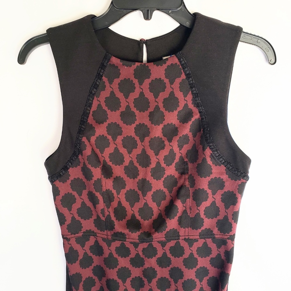 Rachel Roy Black & Maroon Detail Sleeveless Dress - Picture 3 of 8